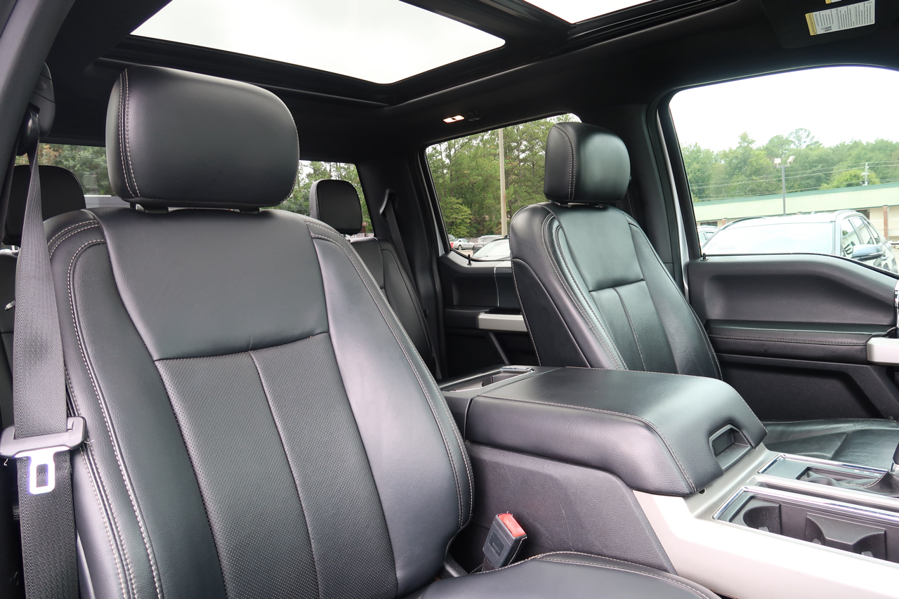 Ford F-150 Lariat 4WD SuperCrew 5.5' Box 2019 Ford F-150 Lariat 4WD SuperCrew 5.5' Box 2019