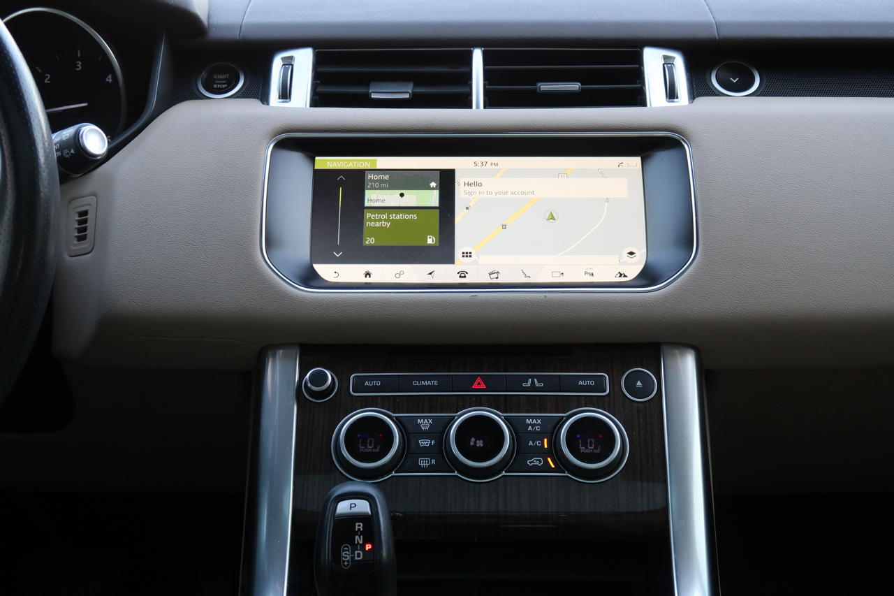 Land Rover Range Rover Sport Td6 Diesel HSE 2017 Land Rover Range Rover Sport Td6 Diesel HSE 2017