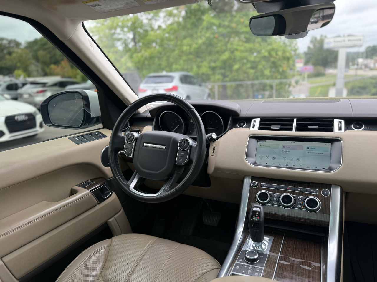 Land Rover Range Rover Sport Td6 Diesel HSE 2017 Land Rover Range Rover Sport Td6 Diesel HSE 2017