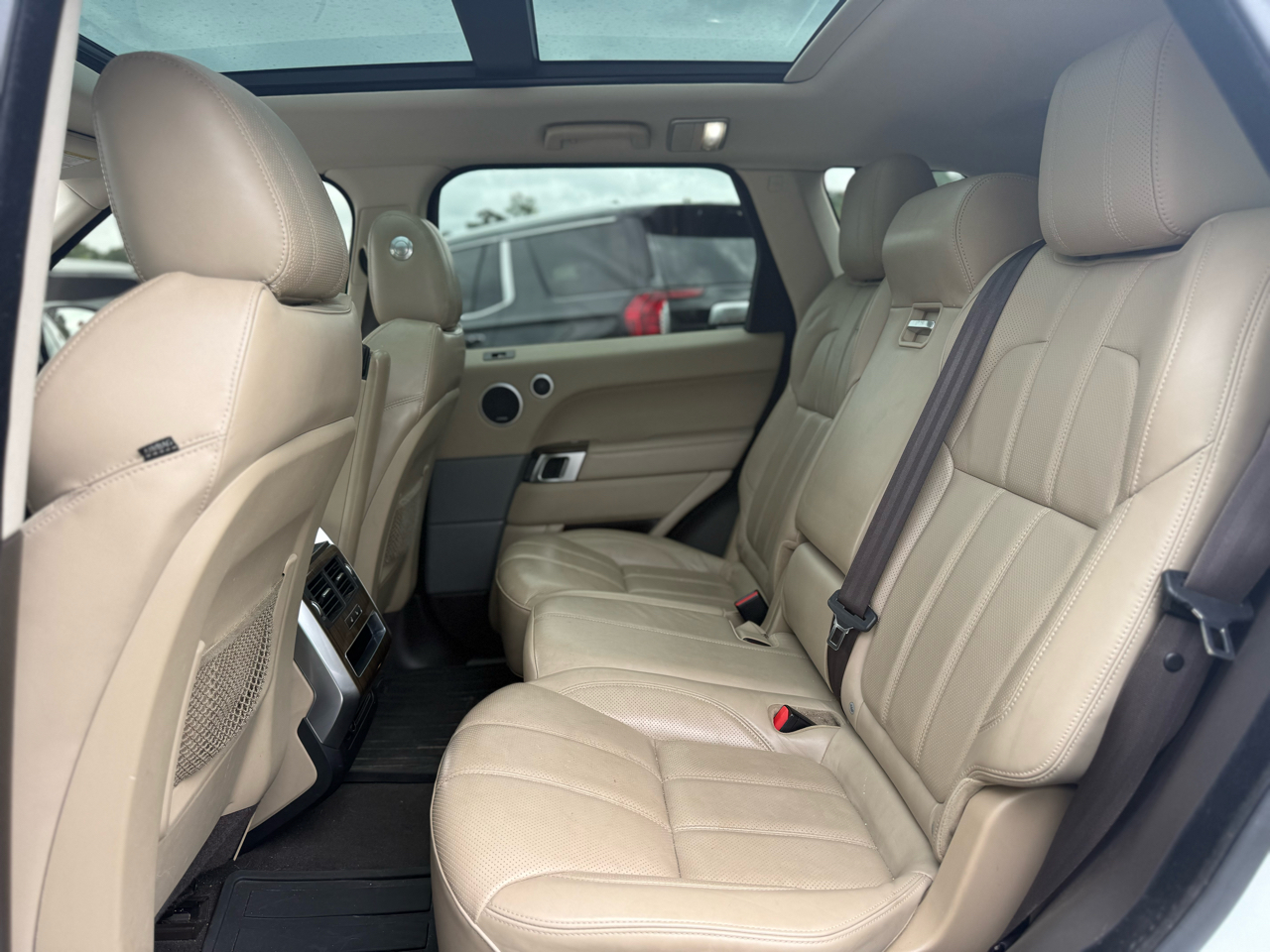 Land Rover Range Rover Sport Td6 Diesel HSE 2017 Land Rover Range Rover Sport Td6 Diesel HSE 2017