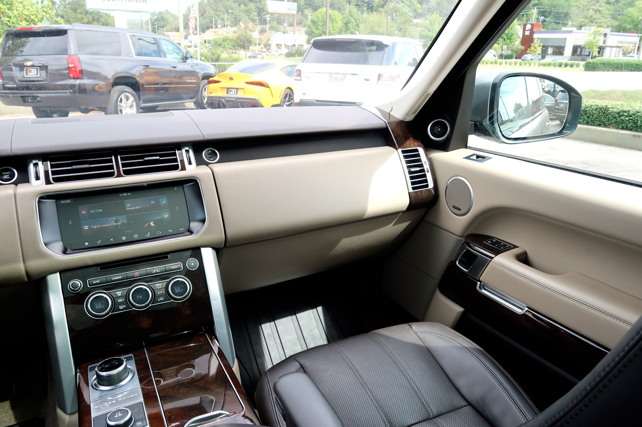 Land Rover Range Rover V6 Supercharged HSE SWB 2017 Land Rover Range Rover V6 Supercharged HSE SWB 2017