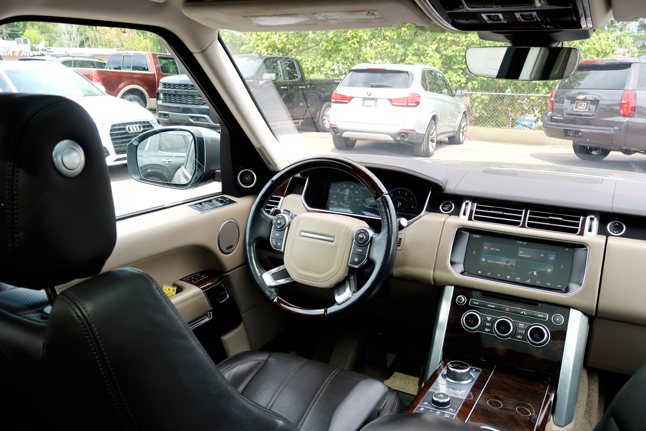 Land Rover Range Rover V6 Supercharged HSE SWB 2017 Land Rover Range Rover V6 Supercharged HSE SWB 2017