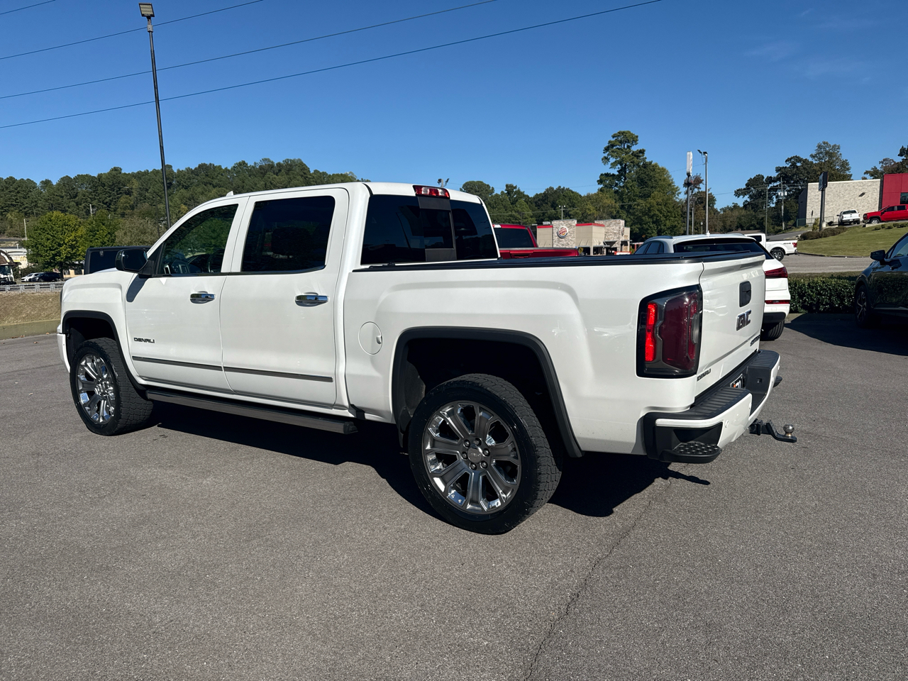 GMC Sierra 1500 4WD Crew Cab 143.5" Denali 2018 GMC Sierra 1500 4WD Crew Cab 143.5" Denali 2018