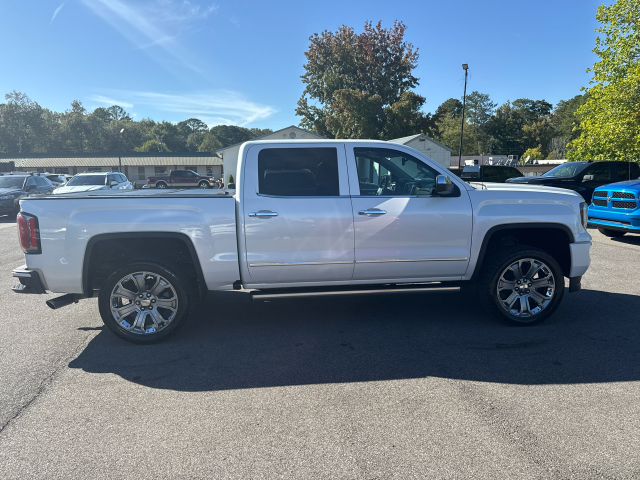 GMC Sierra 1500 4WD Crew Cab 143.5" Denali 2018 GMC Sierra 1500 4WD Crew Cab 143.5" Denali 2018