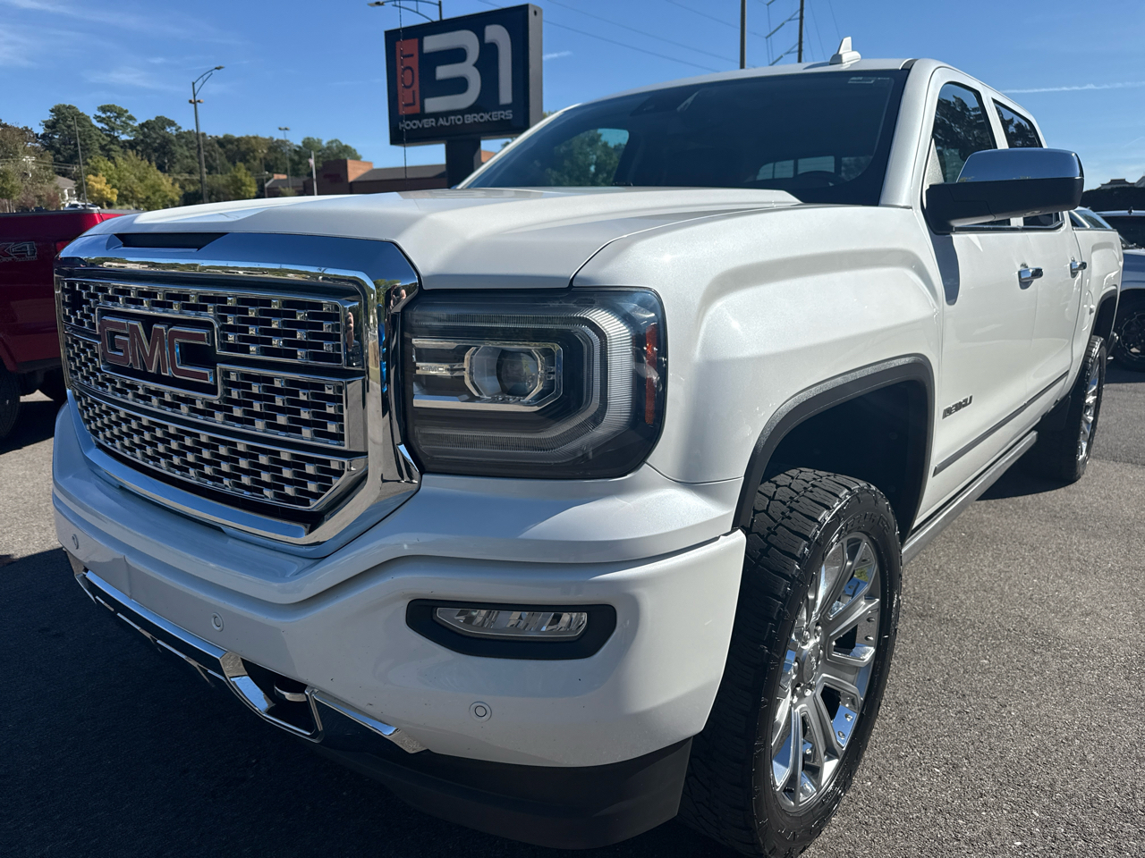 GMC Sierra 1500 4WD Crew Cab 143.5" Denali 2018 GMC Sierra 1500 4WD Crew Cab 143.5" Denali 2018