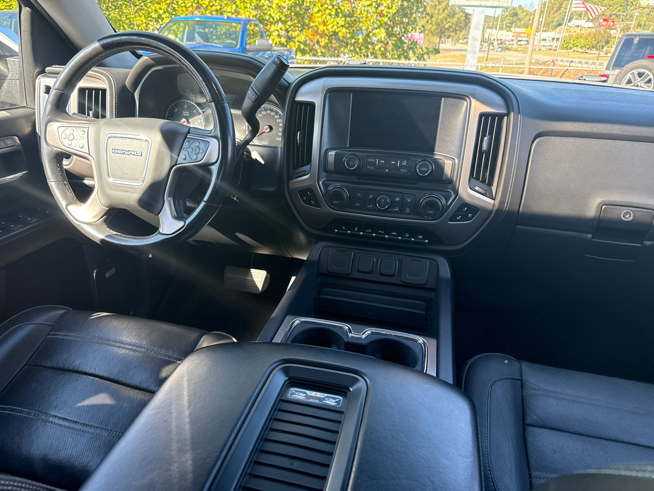 GMC Sierra 1500 4WD Crew Cab 143.5" Denali 2018 GMC Sierra 1500 4WD Crew Cab 143.5" Denali 2018