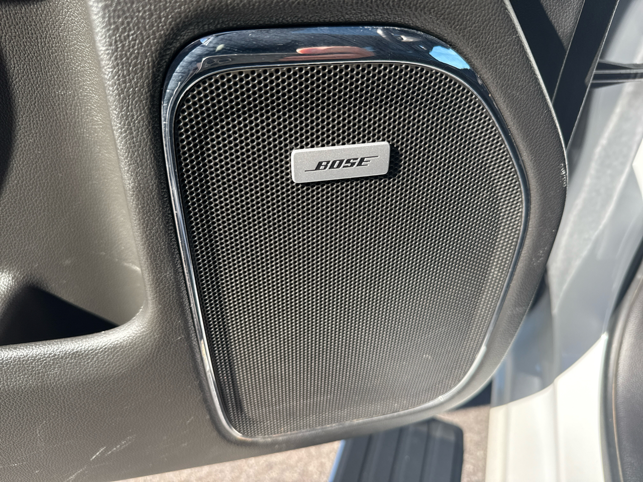 GMC Sierra 1500 4WD Crew Cab 143.5" Denali 2018 GMC Sierra 1500 4WD Crew Cab 143.5" Denali 2018