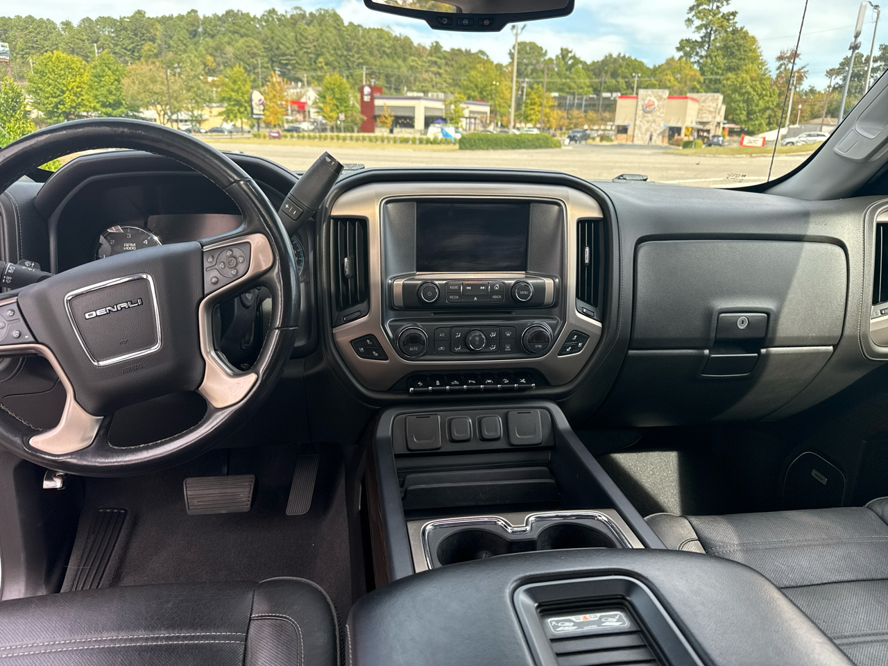 GMC Sierra 1500 4WD Crew Cab 143.5" Denali 2018 GMC Sierra 1500 4WD Crew Cab 143.5" Denali 2018