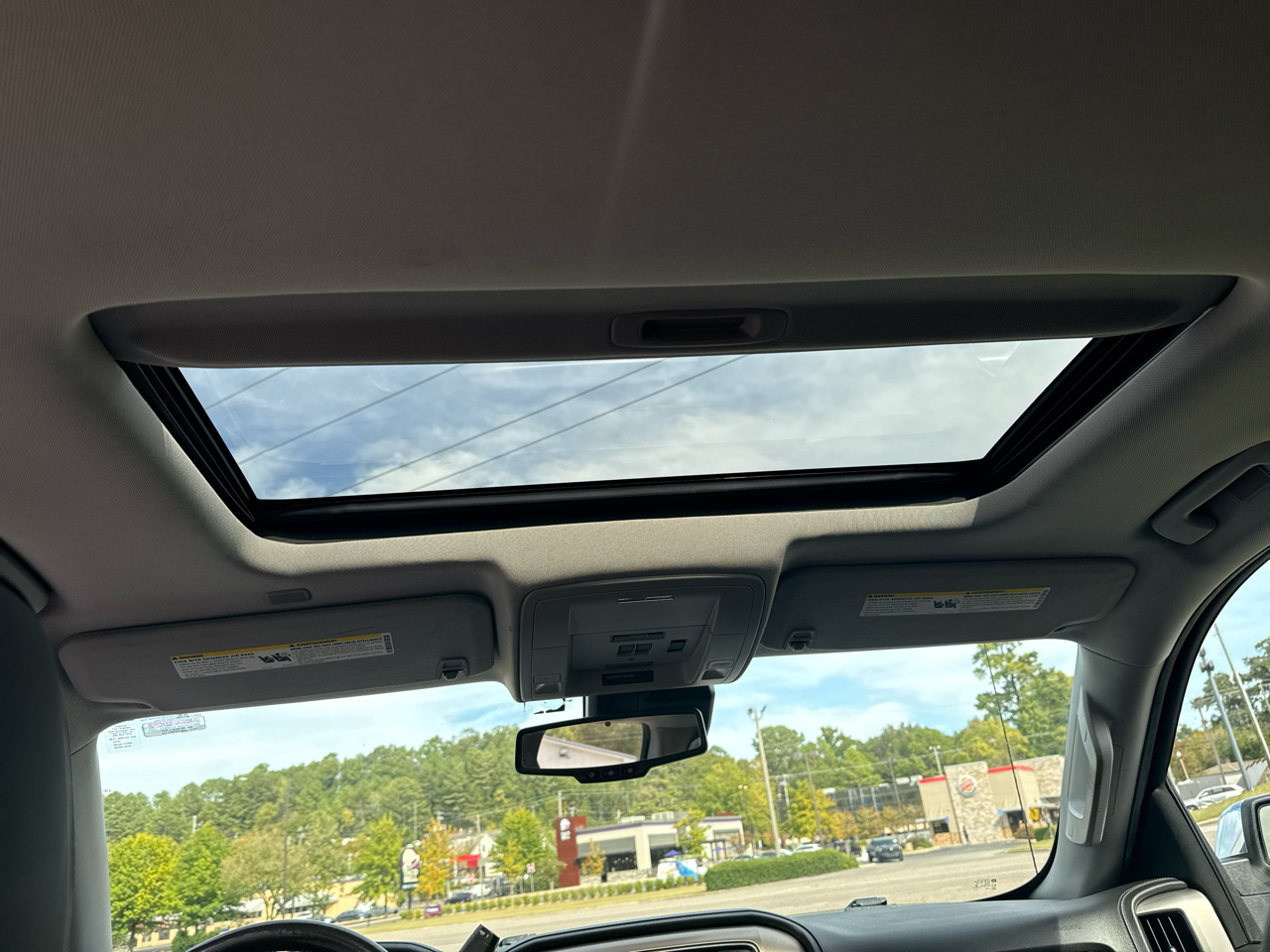 GMC Sierra 1500 4WD Crew Cab 143.5" Denali 2018 GMC Sierra 1500 4WD Crew Cab 143.5" Denali 2018