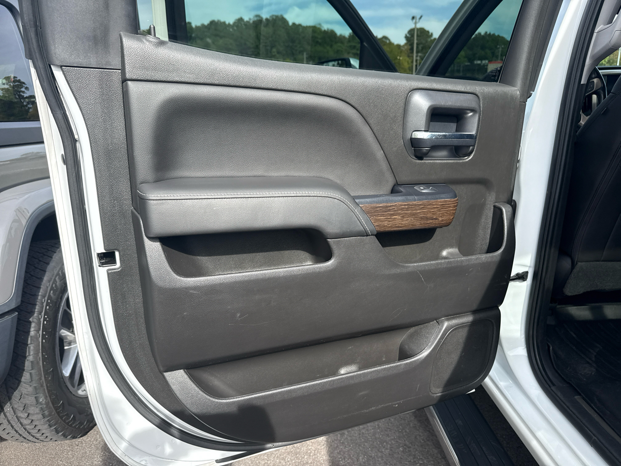 GMC Sierra 1500 4WD Crew Cab 143.5" Denali 2018 GMC Sierra 1500 4WD Crew Cab 143.5" Denali 2018