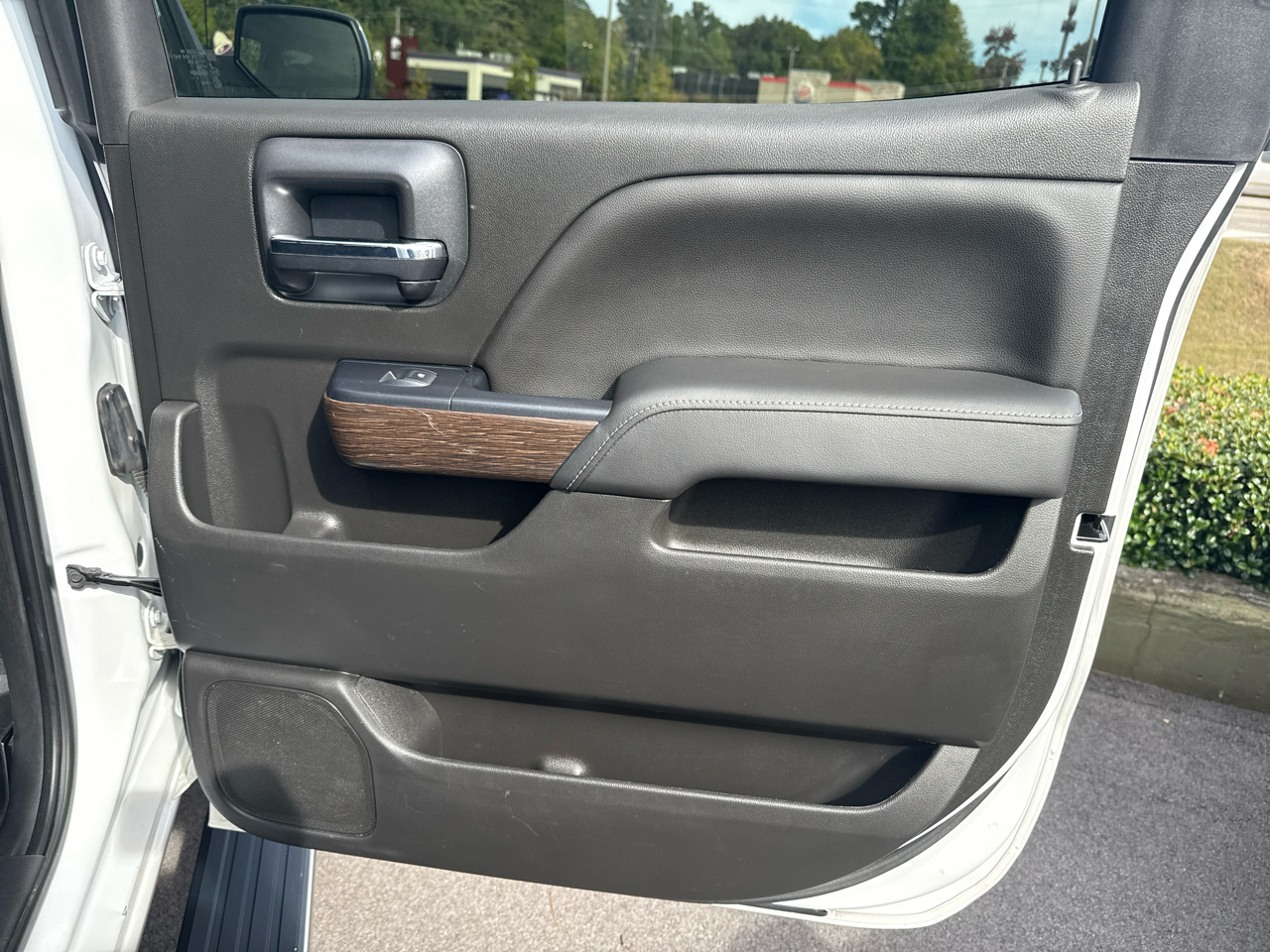 GMC Sierra 1500 4WD Crew Cab 143.5" Denali 2018 GMC Sierra 1500 4WD Crew Cab 143.5" Denali 2018