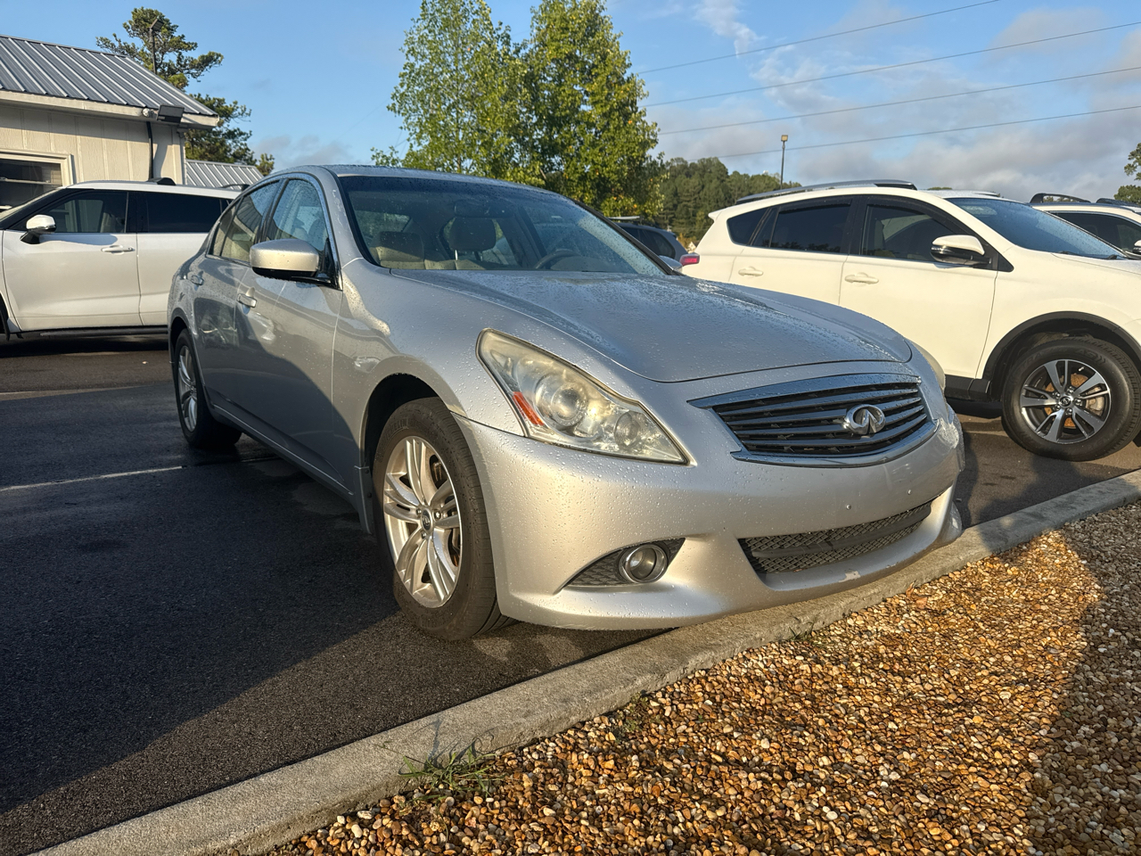 Infiniti G25 Sedan 4dr x AWD 2011 Infiniti G25 Sedan 4dr x AWD 2011