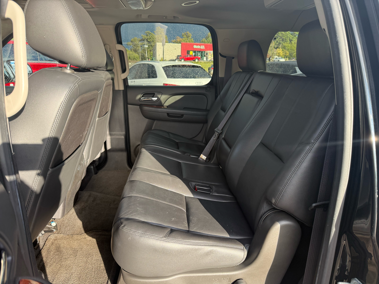 Chevrolet Suburban 2WD 4dr 1500 LT 2013 Chevrolet Suburban 2WD 4dr 1500 LT 2013