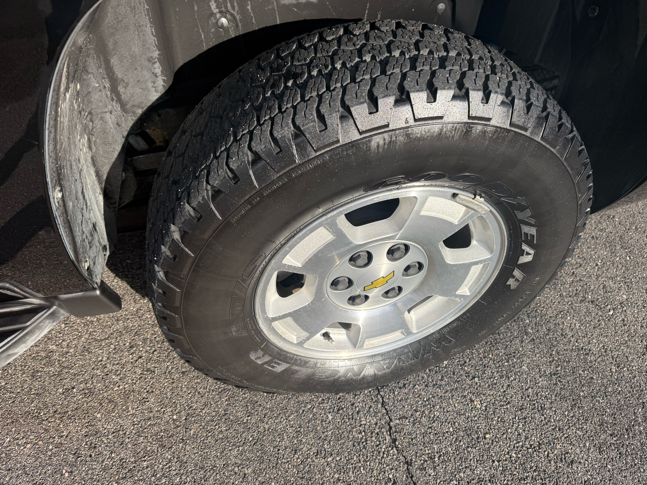 Chevrolet Suburban 2WD 4dr 1500 LT 2013 Chevrolet Suburban 2WD 4dr 1500 LT 2013