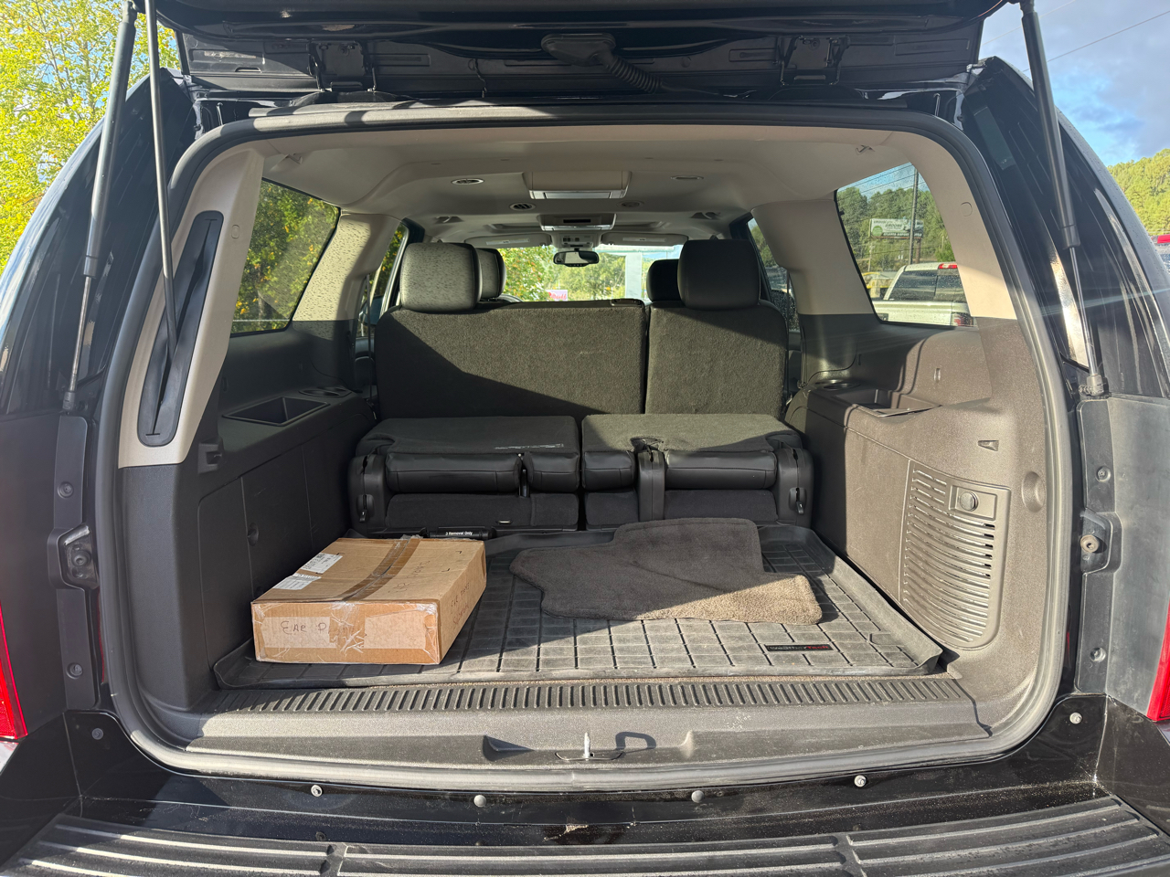 Chevrolet Suburban 2WD 4dr 1500 LT 2013 Chevrolet Suburban 2WD 4dr 1500 LT 2013