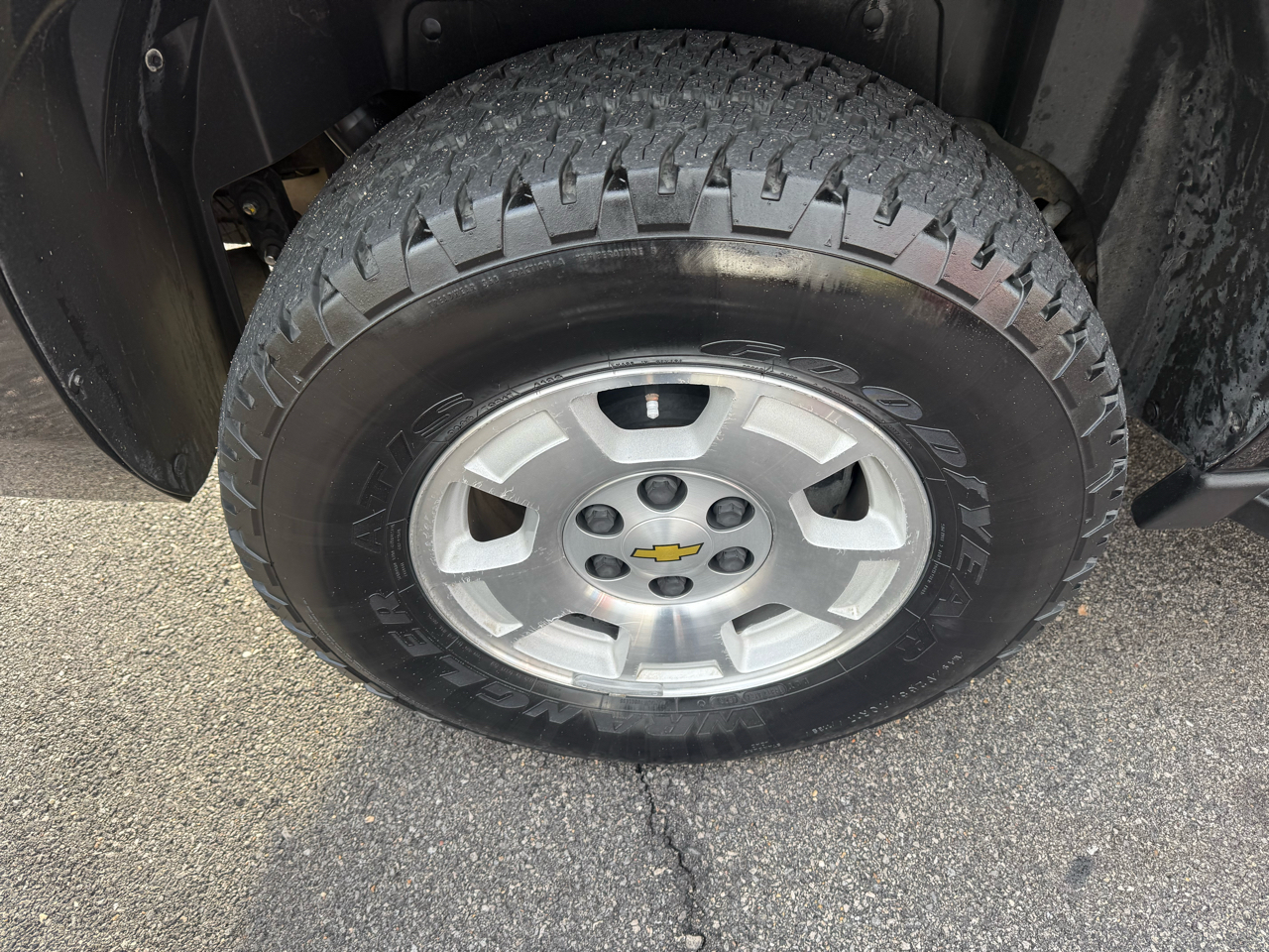 Chevrolet Suburban 2WD 4dr 1500 LT 2013 Chevrolet Suburban 2WD 4dr 1500 LT 2013