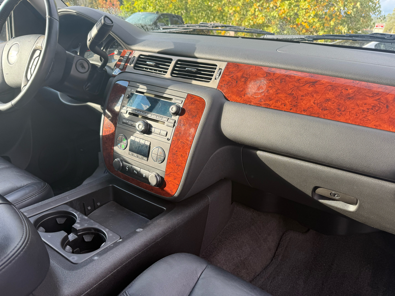 Chevrolet Suburban 2WD 4dr 1500 LT 2013 Chevrolet Suburban 2WD 4dr 1500 LT 2013