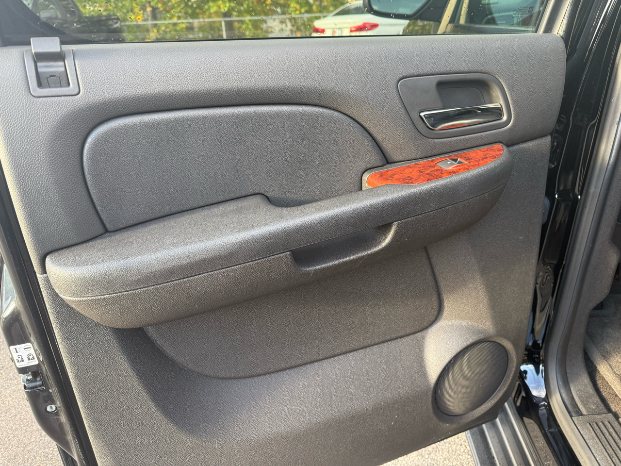 Chevrolet Suburban 2WD 4dr 1500 LT 2013 Chevrolet Suburban 2WD 4dr 1500 LT 2013