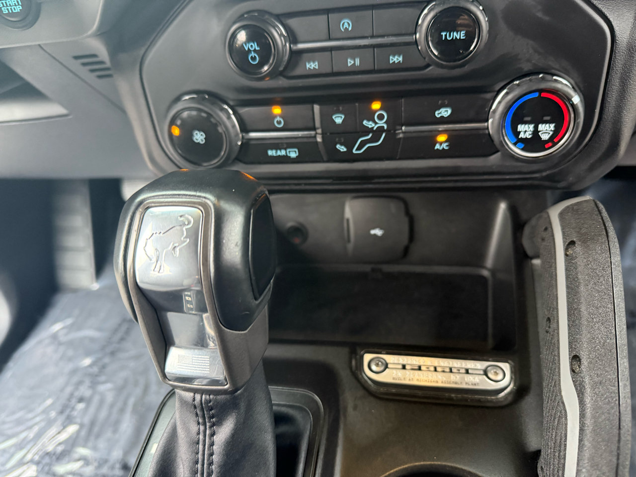 Ford Bronco Black Diamond 4 Door 4x4 2021 Ford Bronco Black Diamond 4 Door 4x4 2021