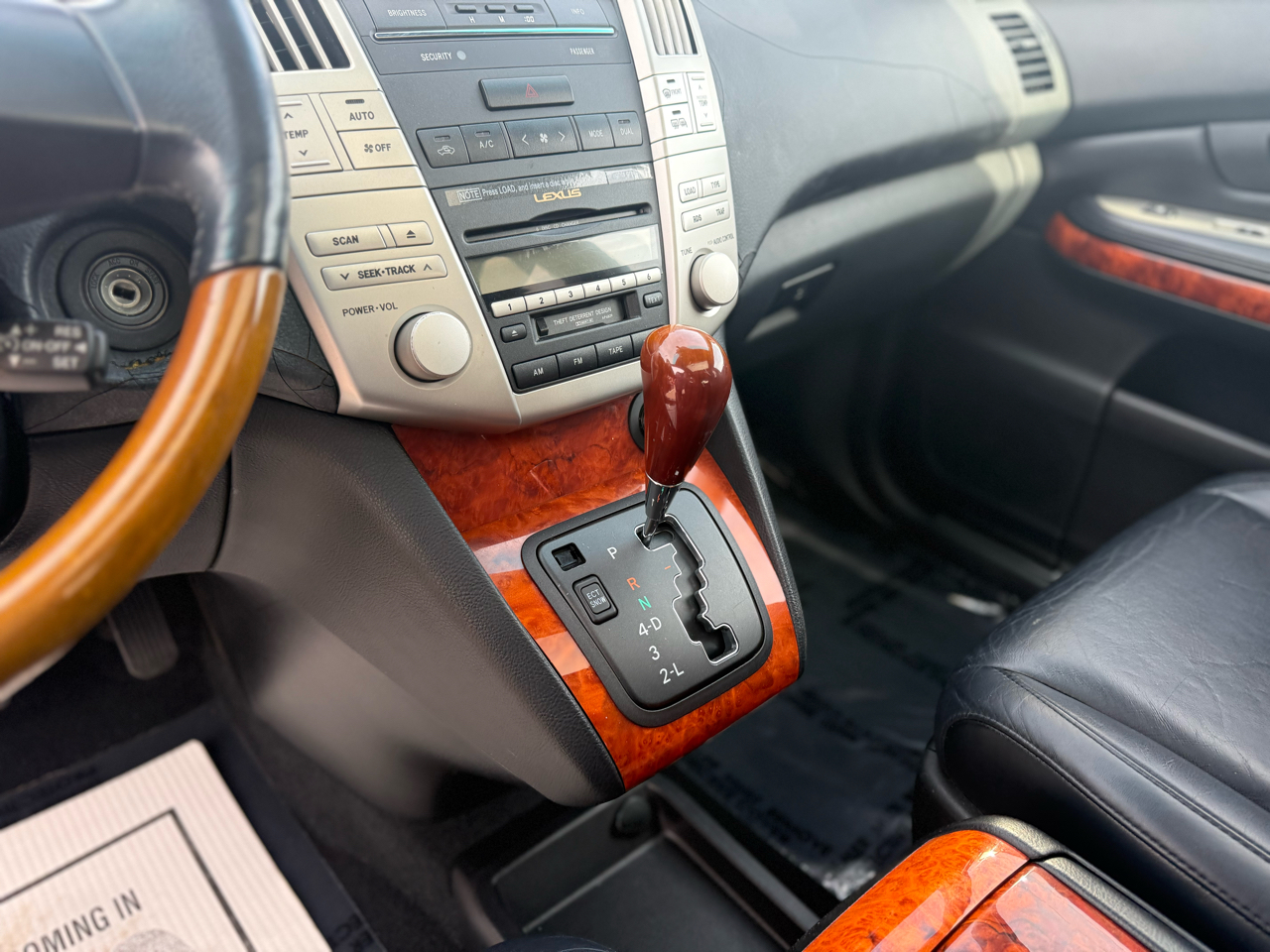 Lexus RX 330 4dr SUV 2004