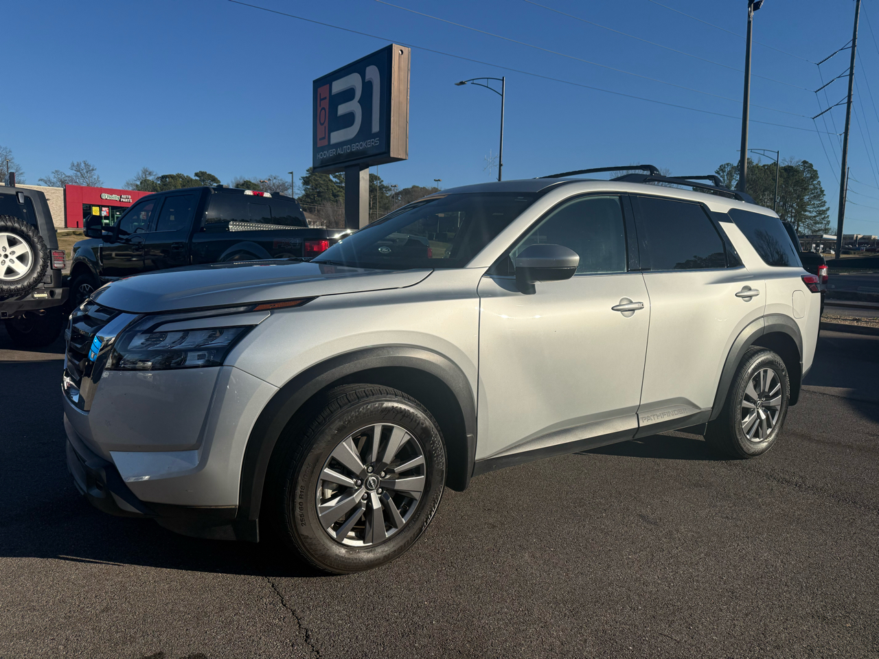 2024 Nissan Pathfinder SV 2WD