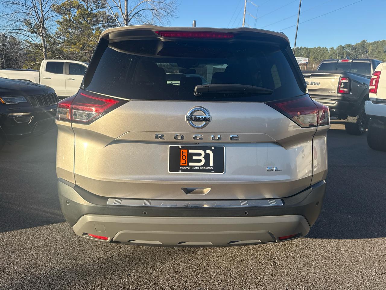 Nissan Pathfinder SV 2WD 2024