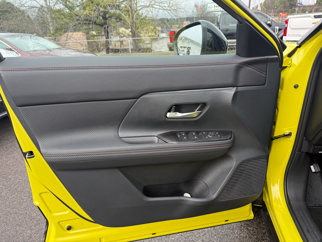 Nissan Kicks SR FWD 2025