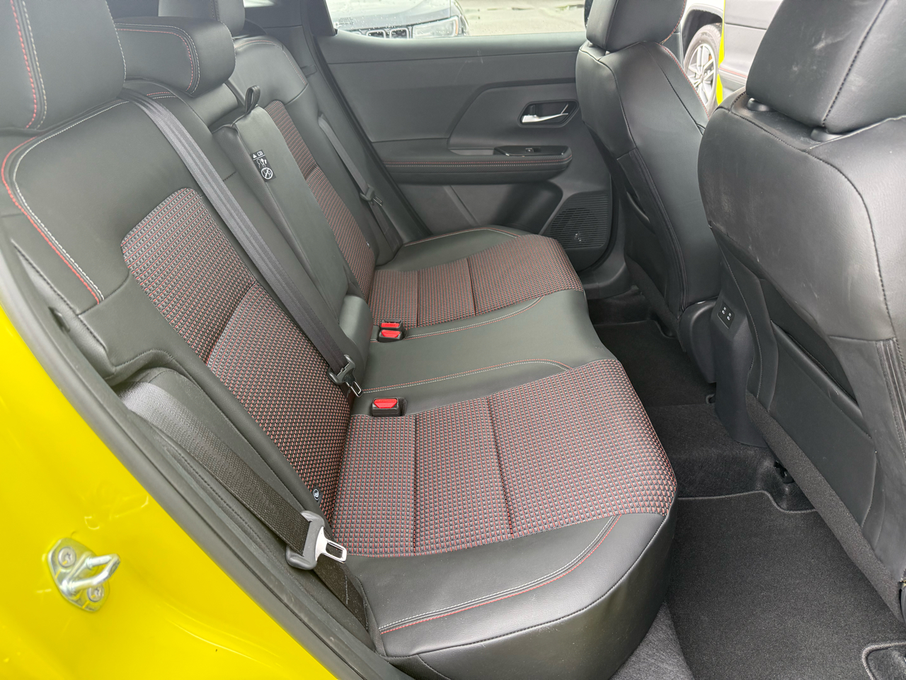 Nissan Kicks SR FWD 2025