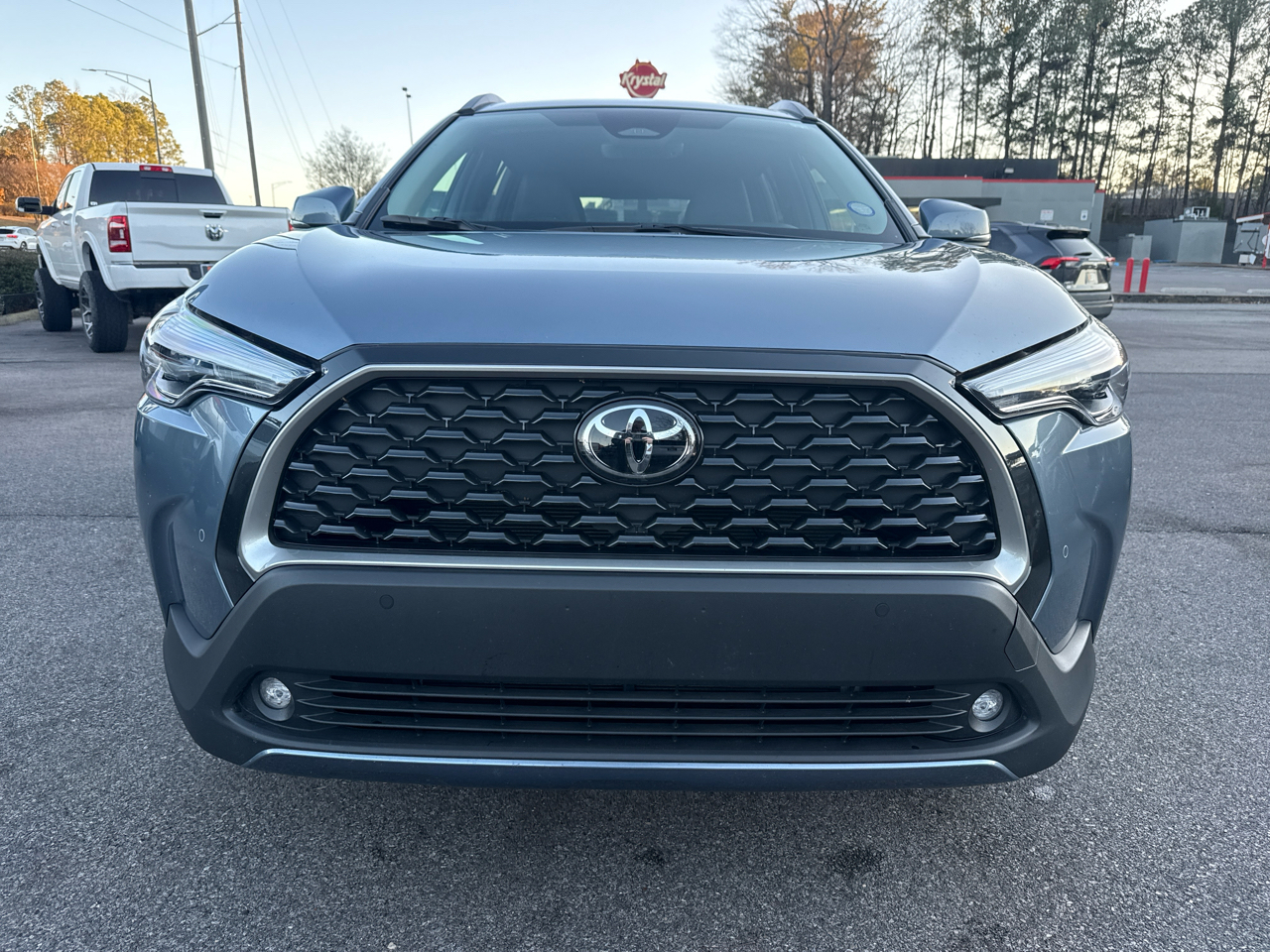 Toyota Corolla Cross XLE 2WD (Natl) 2023