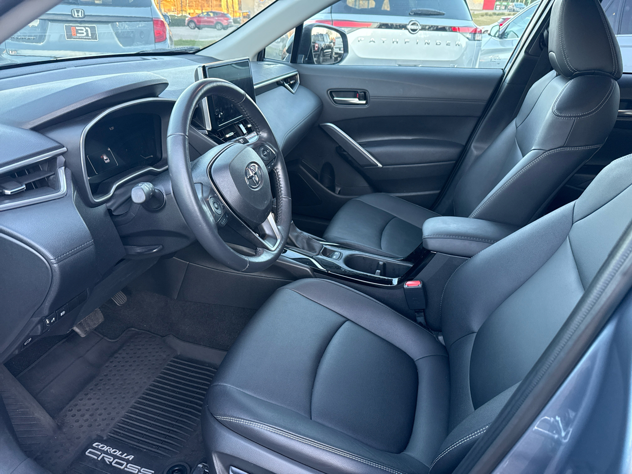 Toyota Corolla Cross XLE 2WD (Natl) 2023