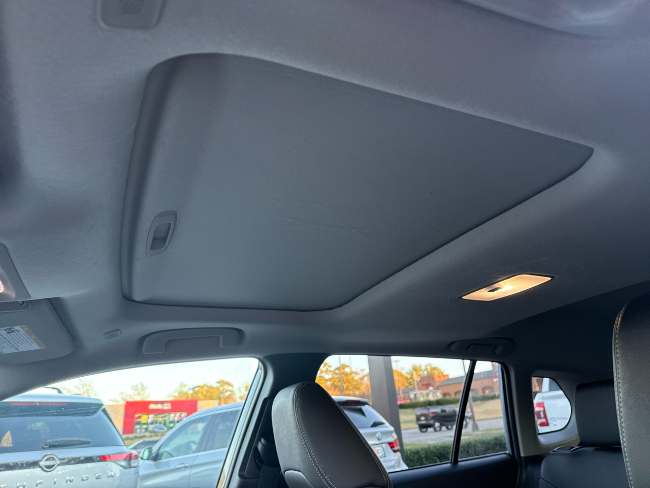 Toyota Corolla Cross XLE 2WD (Natl) 2023