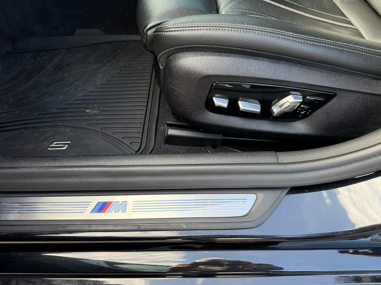 BMW 5 Series 540i Sedan 2019