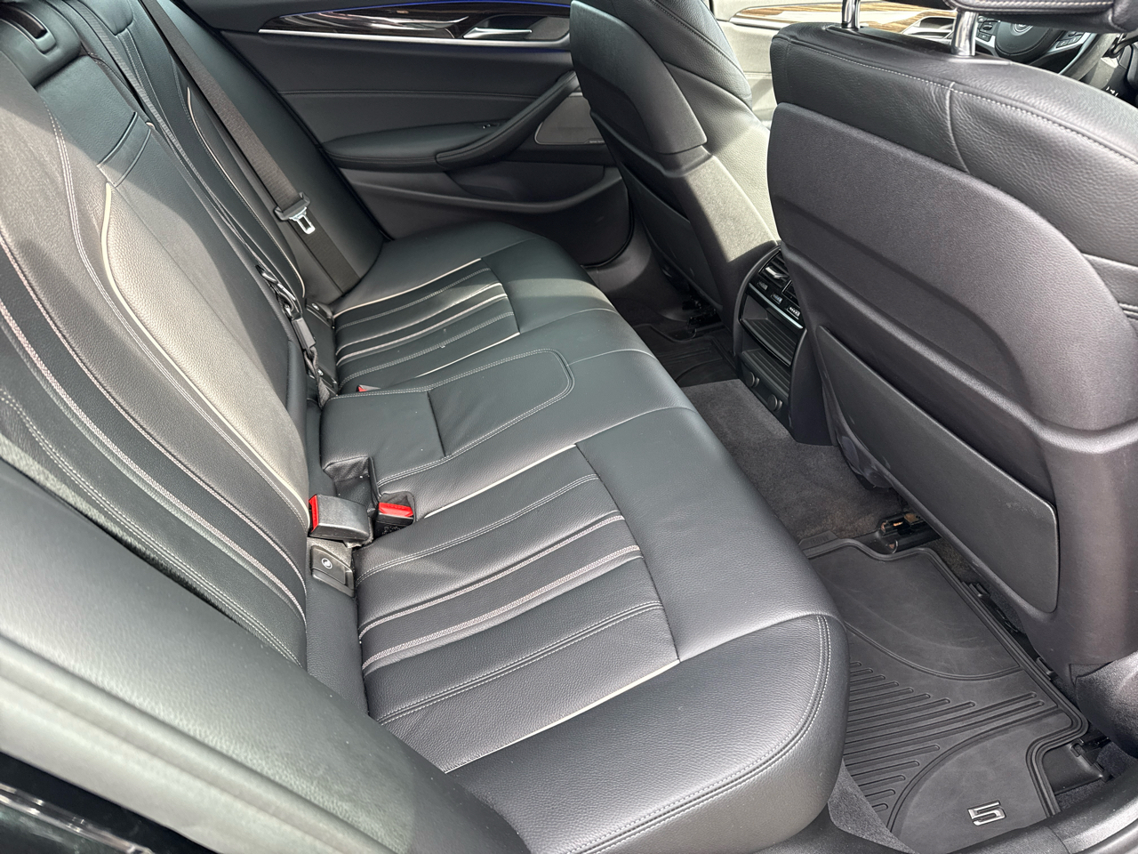 BMW 5 Series 540i Sedan 2019