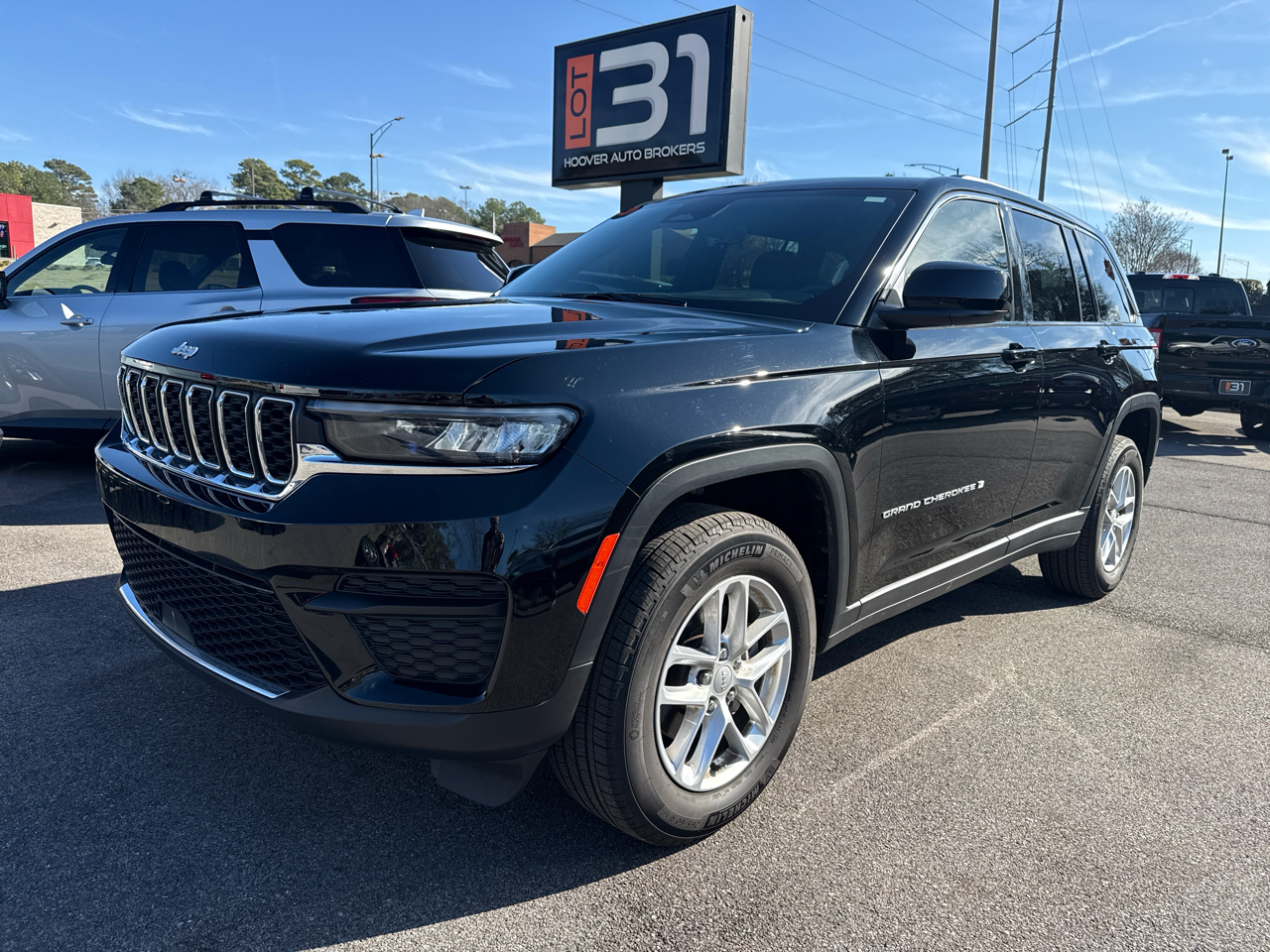 2025 Jeep Grand Cherokee Laredo X 4x4