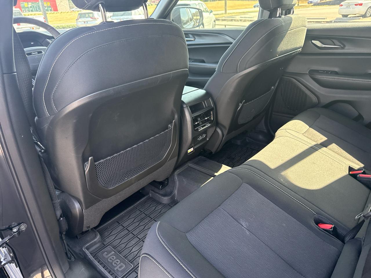 Jeep Grand Cherokee Laredo X 4x4 2025