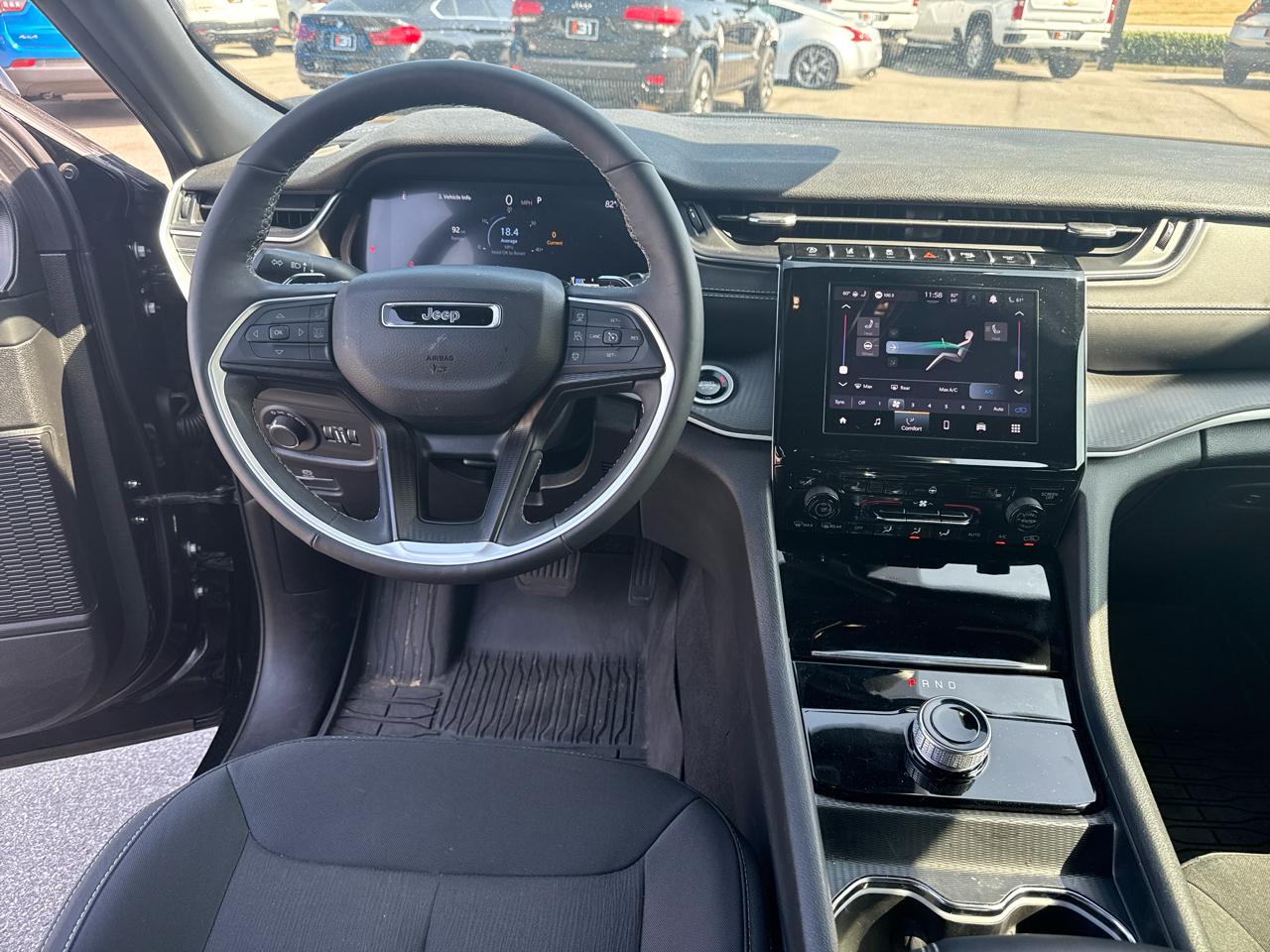 Jeep Grand Cherokee Laredo X 4x4 2025