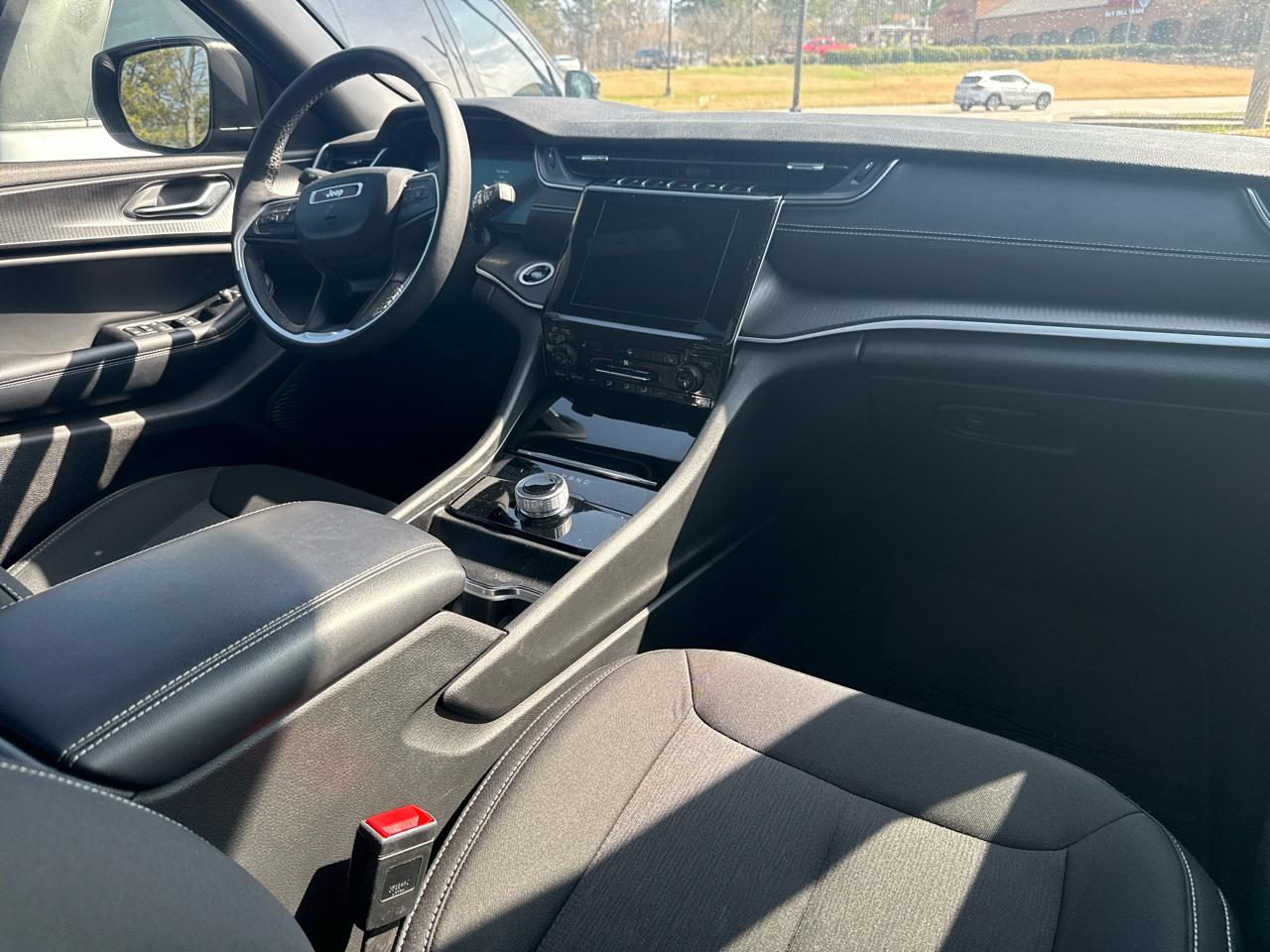 Jeep Grand Cherokee Laredo X 4x4 2025