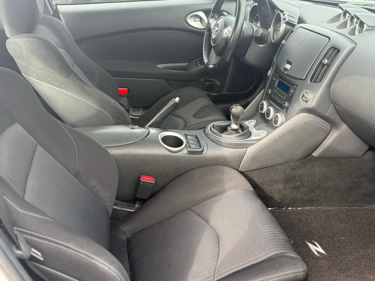 Nissan 370Z 2dr Cpe Manual Sport 2016