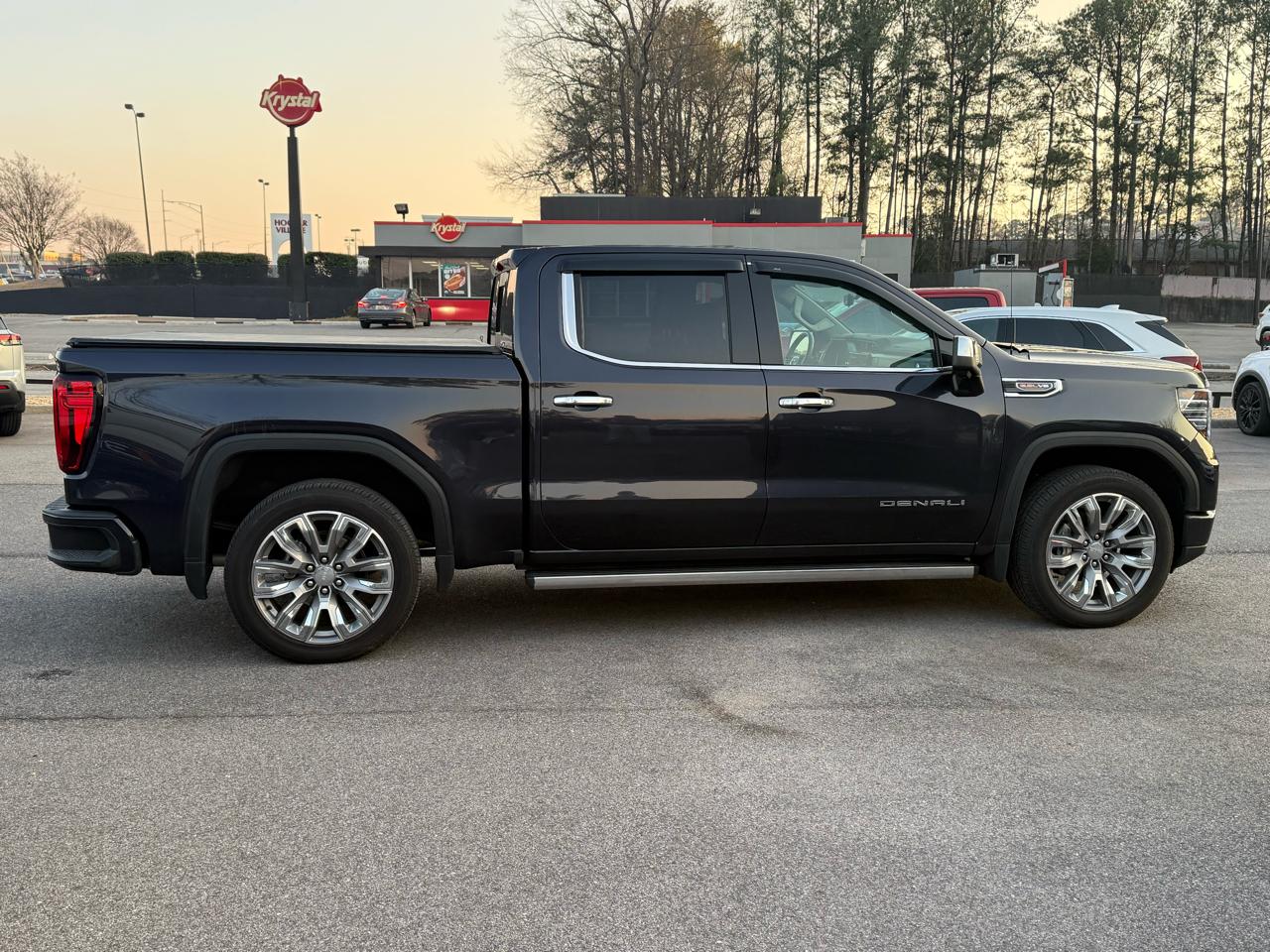 GMC Sierra 1500 4WD Crew Cab 147" Denali 2025