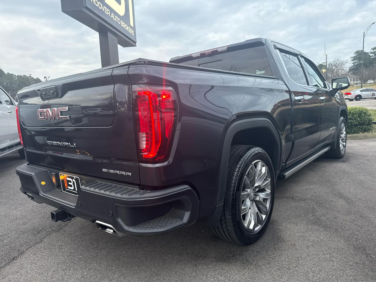 GMC Sierra 1500 4WD Crew Cab 147" Denali 2025
