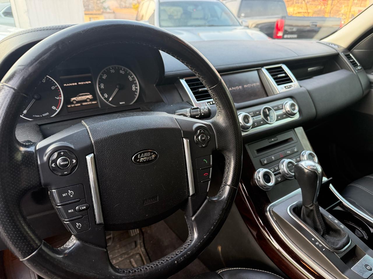 Land Rover Range Rover Sport 4WD 4dr HSE LUX 2011