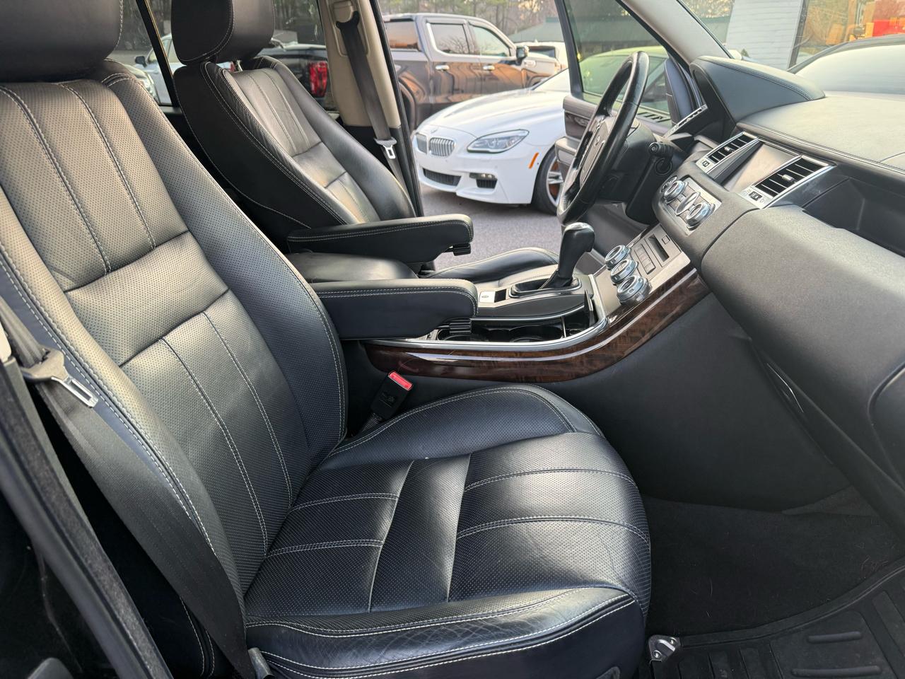 Land Rover Range Rover Sport 4WD 4dr HSE LUX 2011