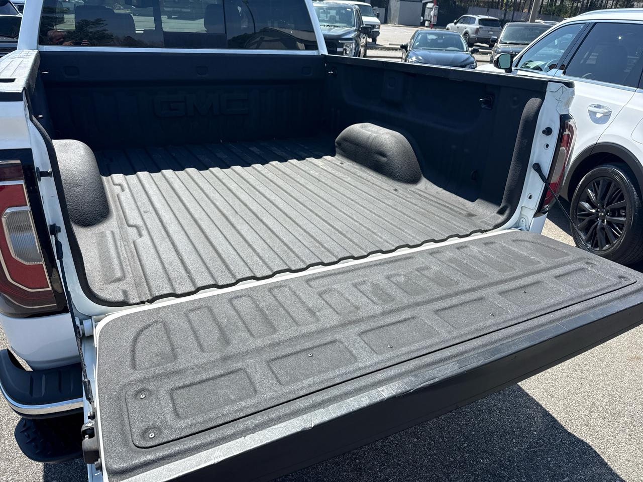 GMC Sierra 1500 SLT Crew Cab 4WD SWB 2018