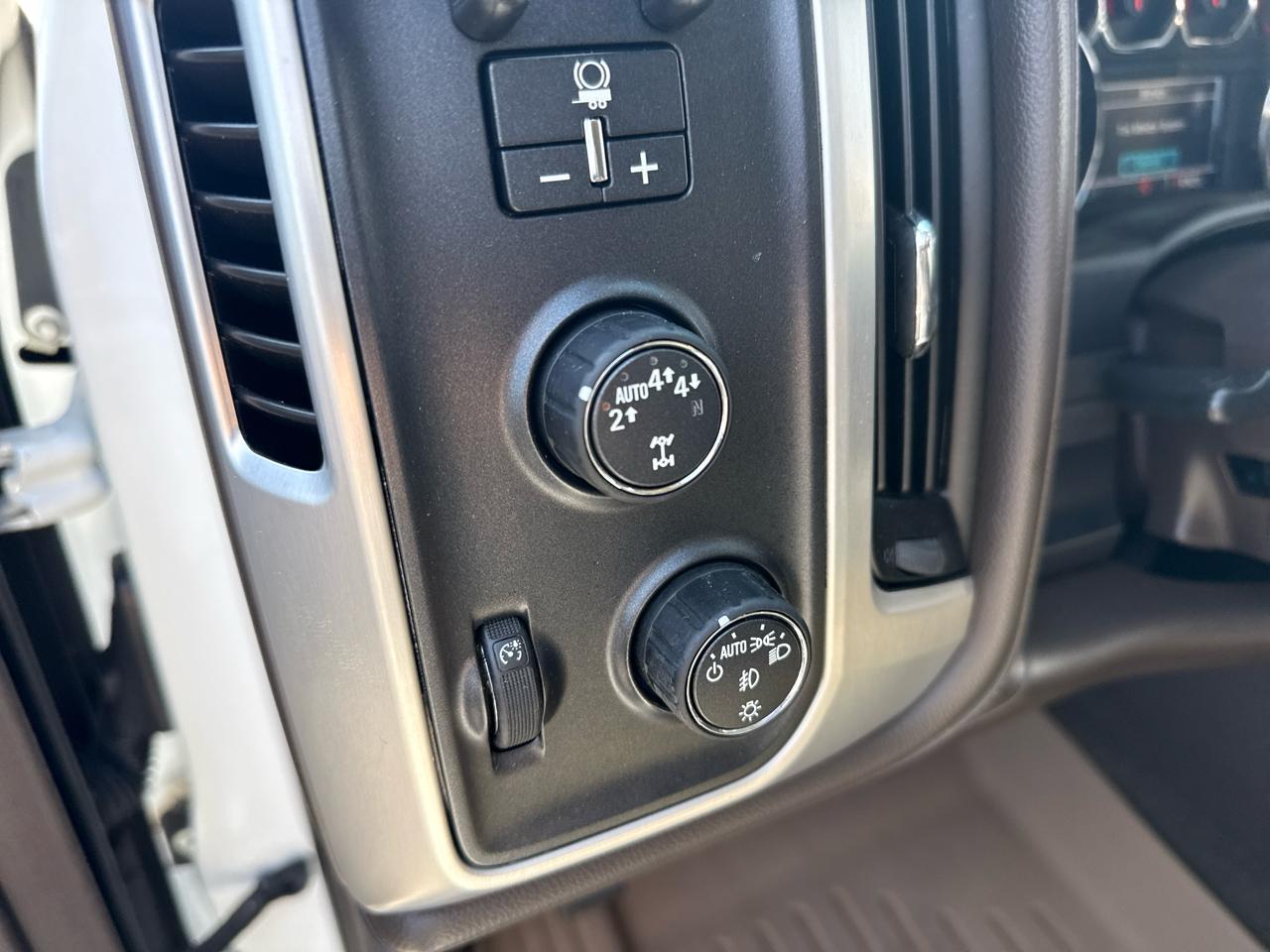 GMC Sierra 1500 SLT Crew Cab 4WD SWB 2018