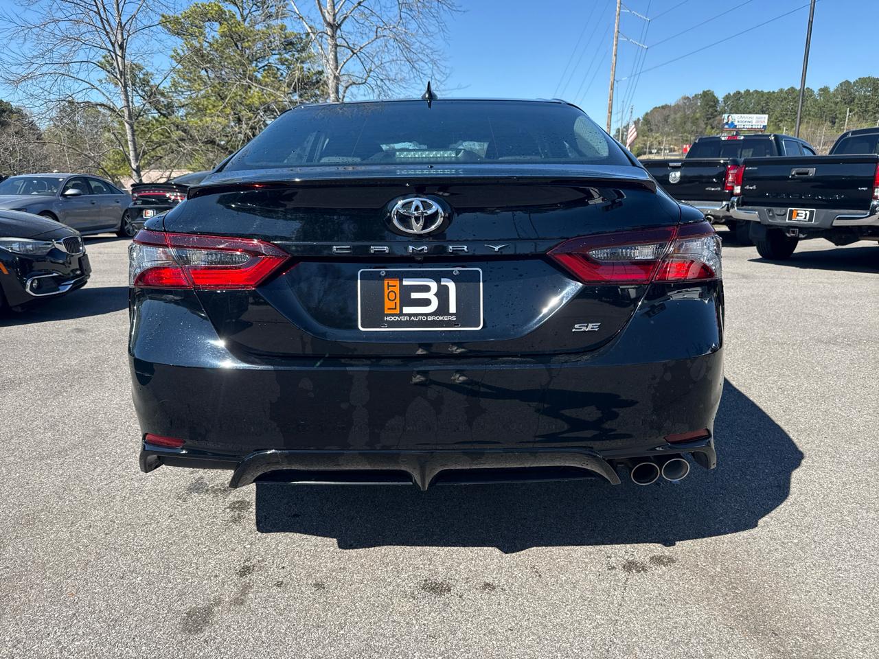 Toyota Camry SE Auto (Natl) 2024
