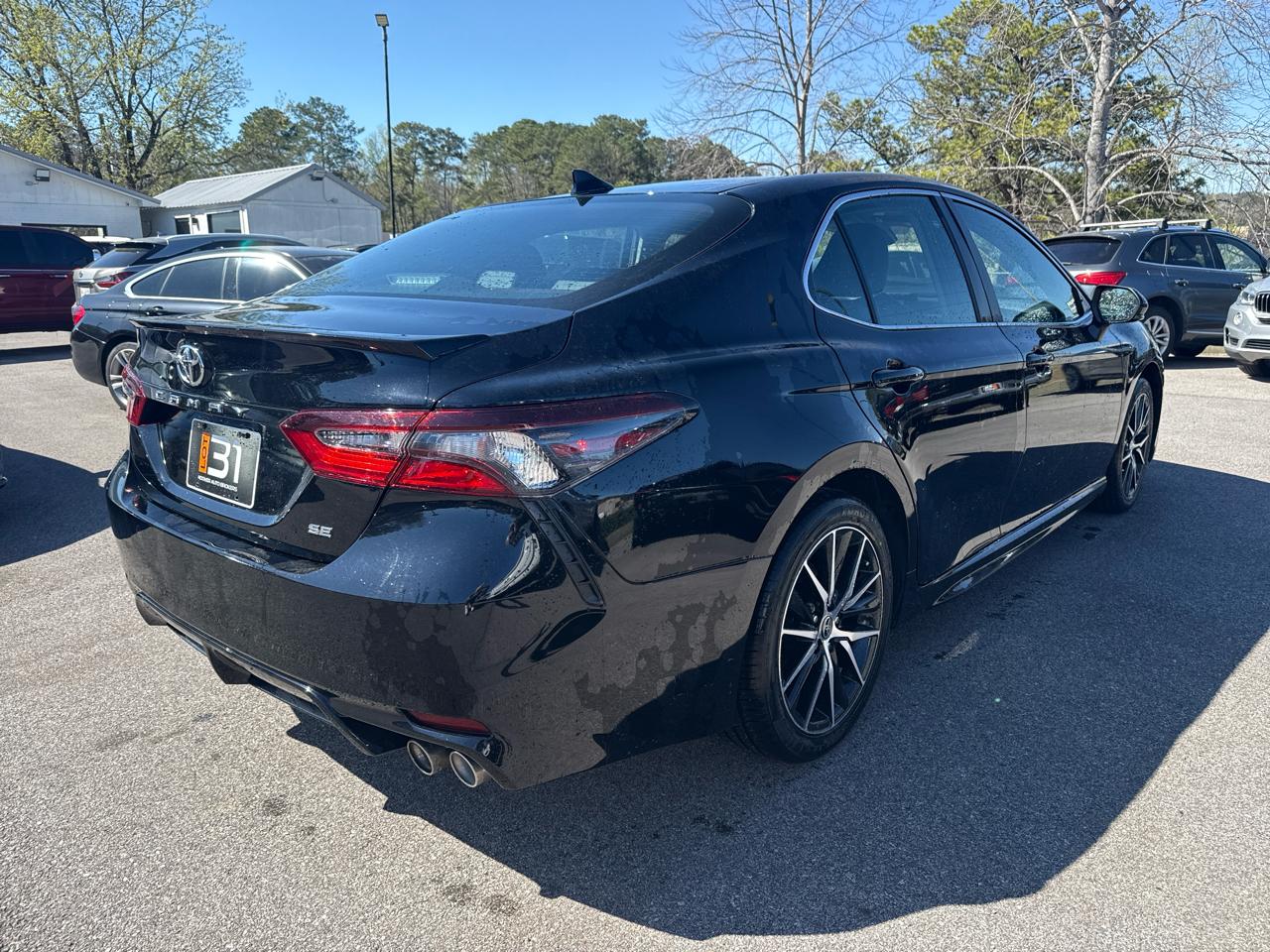 Toyota Camry SE Auto (Natl) 2024