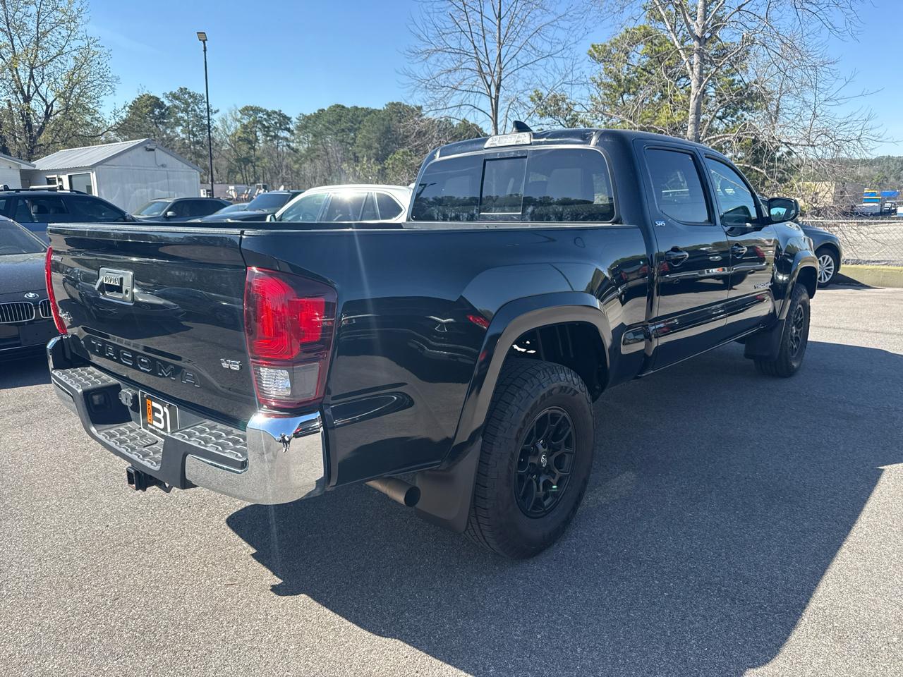 Toyota Tacoma 4WD SR5 Double Cab 6' Bed V6 AT (Natl) 2022