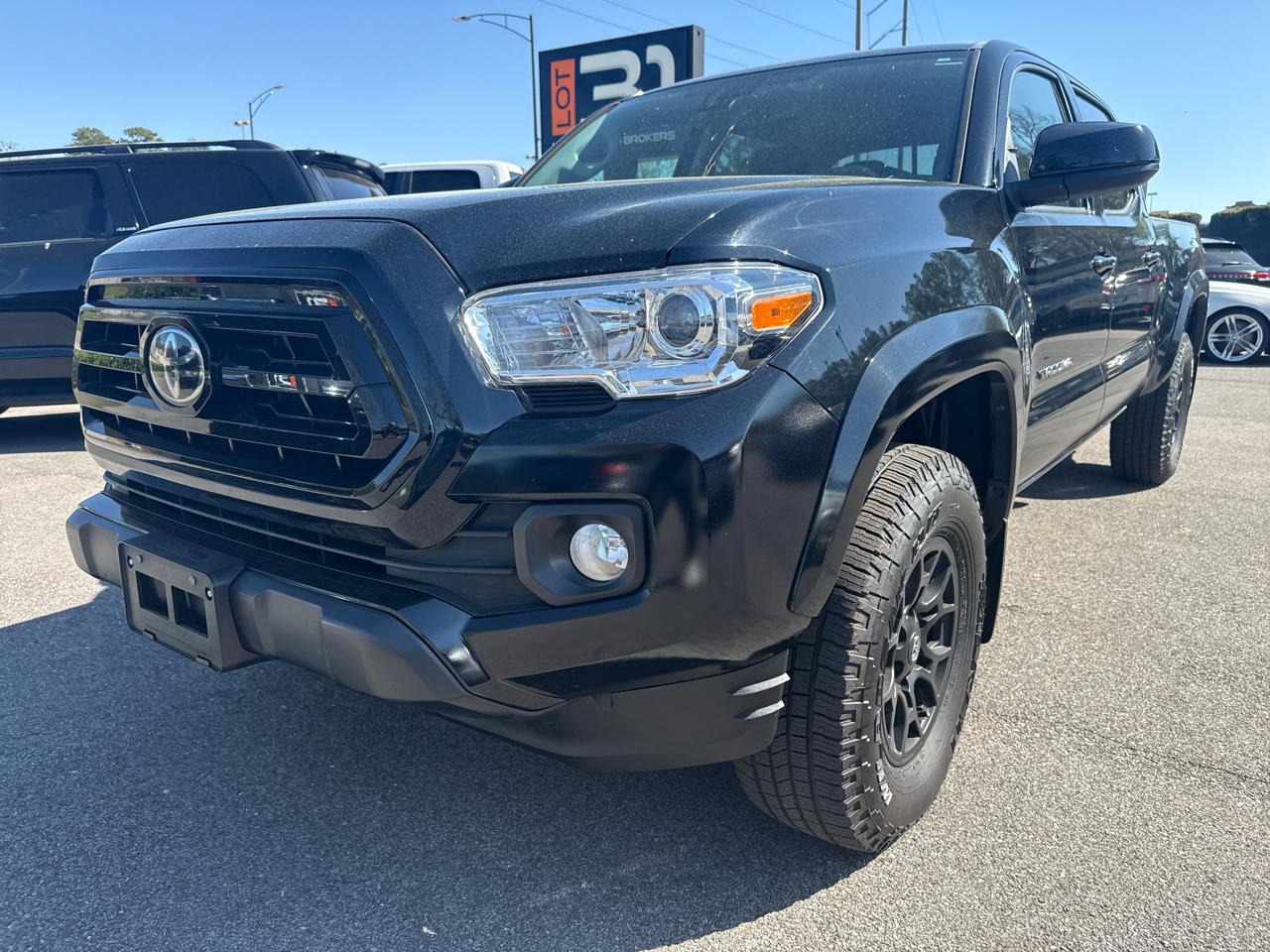 Toyota Tacoma 4WD SR5 Double Cab 6' Bed V6 AT (Natl) 2022