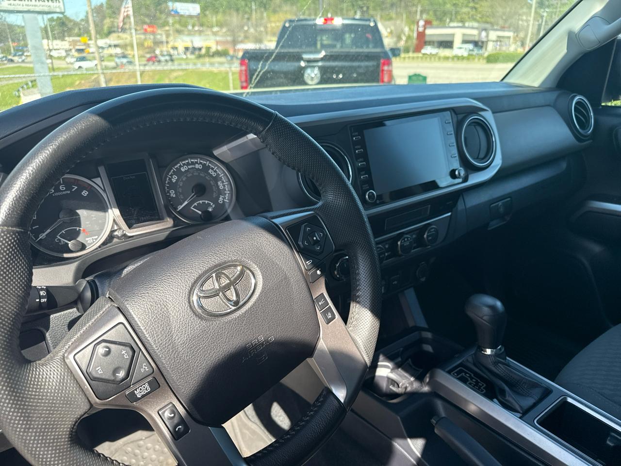 Toyota Tacoma 4WD SR5 Double Cab 6' Bed V6 AT (Natl) 2022