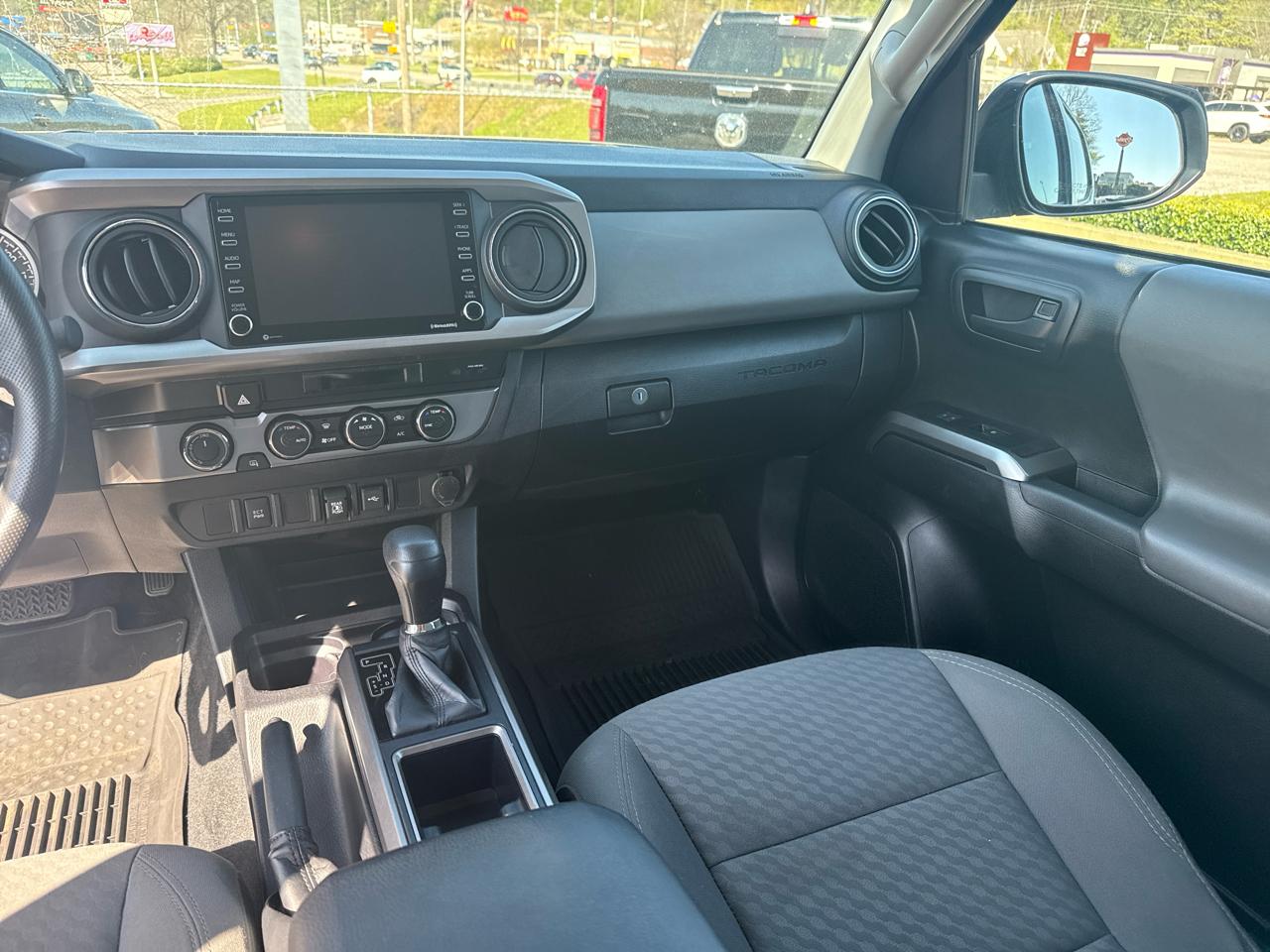 Toyota Tacoma 4WD SR5 Double Cab 6' Bed V6 AT (Natl) 2022